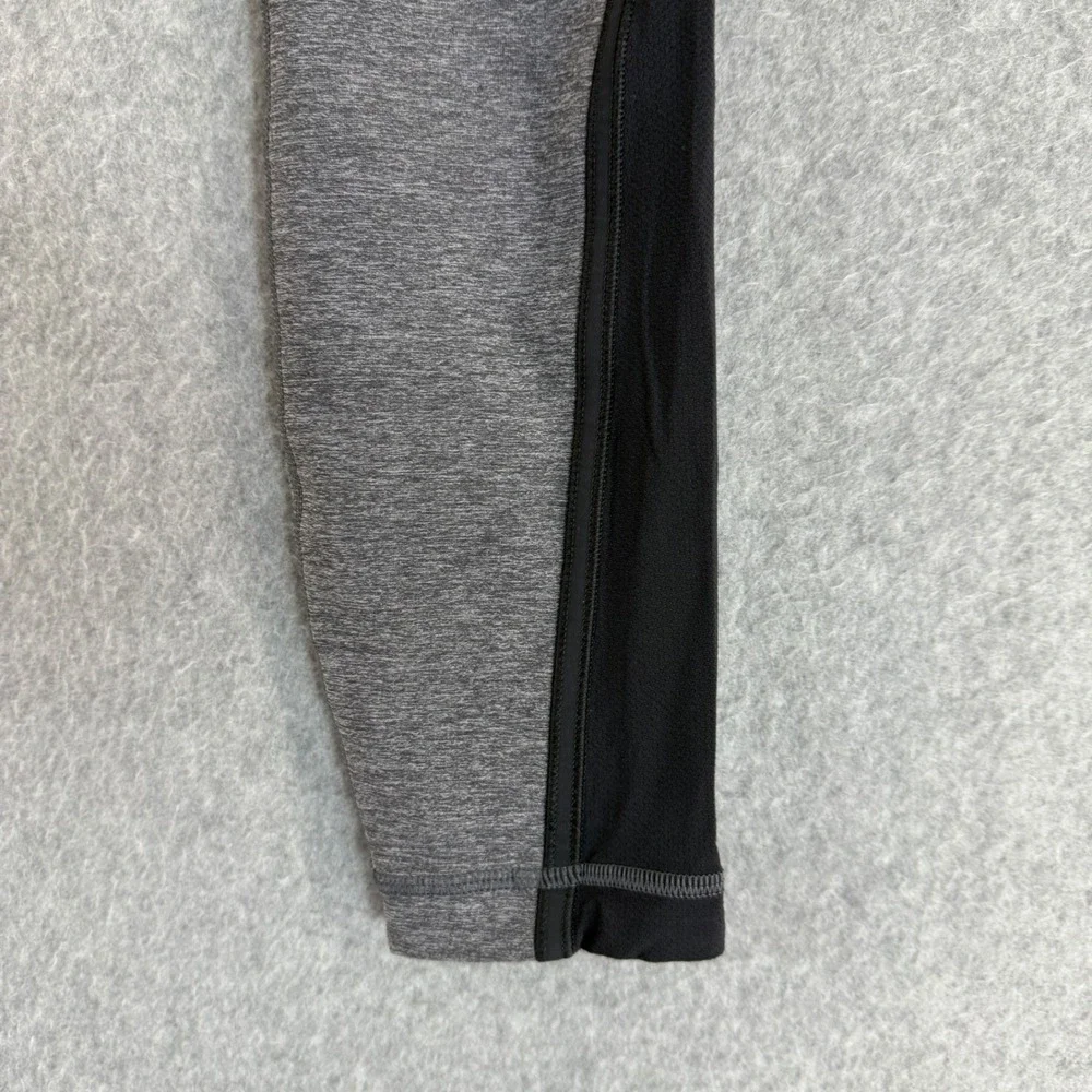 Lululemon Womens Size 4 Gray Black‎ Cropped Leggings Athletic Gym Workout Sporty